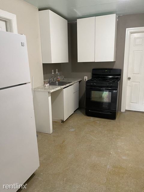 Building Photo - 1 br, 1 bath Townhome - 2026 S Shirlington Rd
