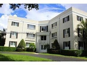 Building Photo - 2845 Granada Blvd