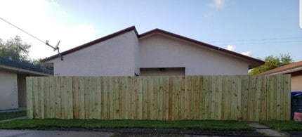 Building Photo - 5913 Lincoln St