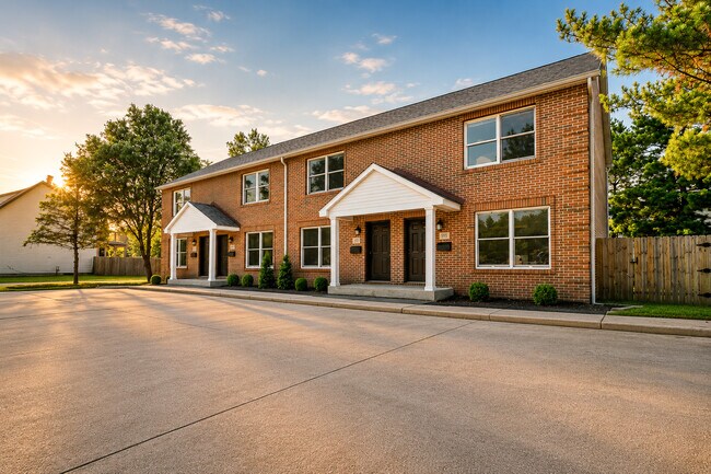 Foto del edificio - 395 Huber Village Blvd