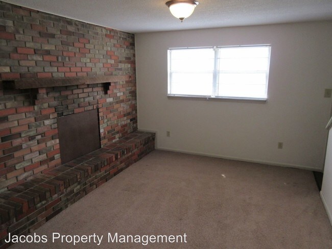 Building Photo - 4325-4327-4327 W Bethany Dr
