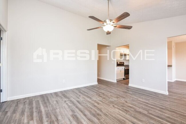 Building Photo - 6093 Creekford Dr