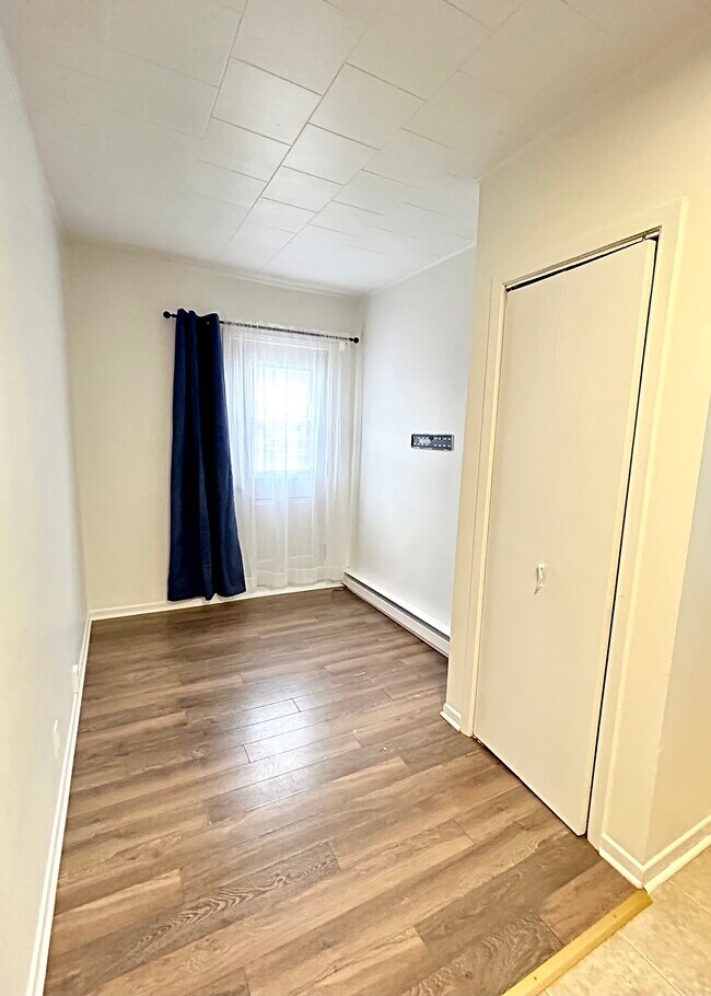 Photo du bâtiment - 138 Rue Laval