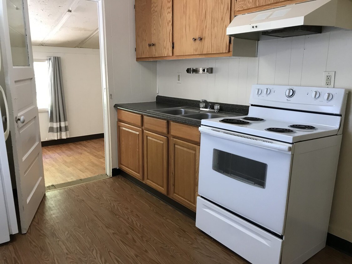 Kitchen - Unit 2 - 191 N Fairview St