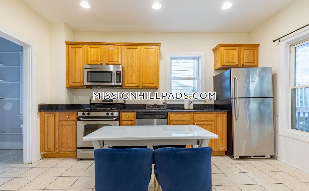 Foto principal - 61 Hillside St