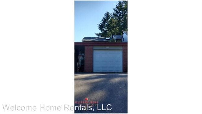Building Photo - 1708 Evergreen Park Ln SW