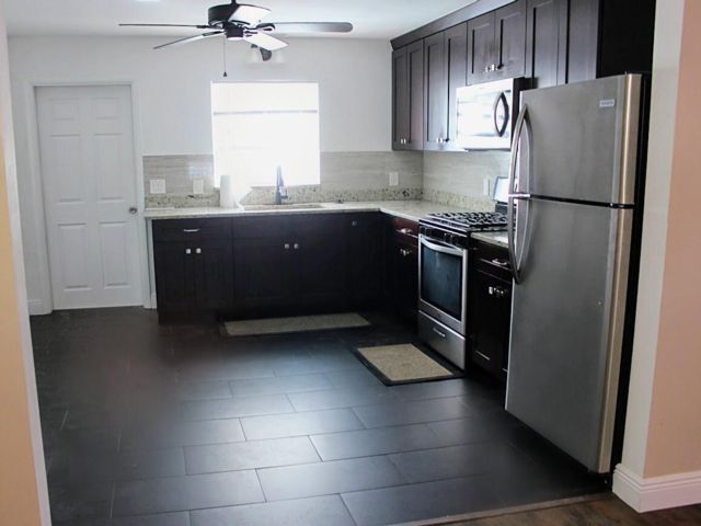 Building Photo - 206 Randolph Ct