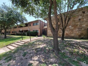 Building Photo - 3809 N Braeswood Blvd