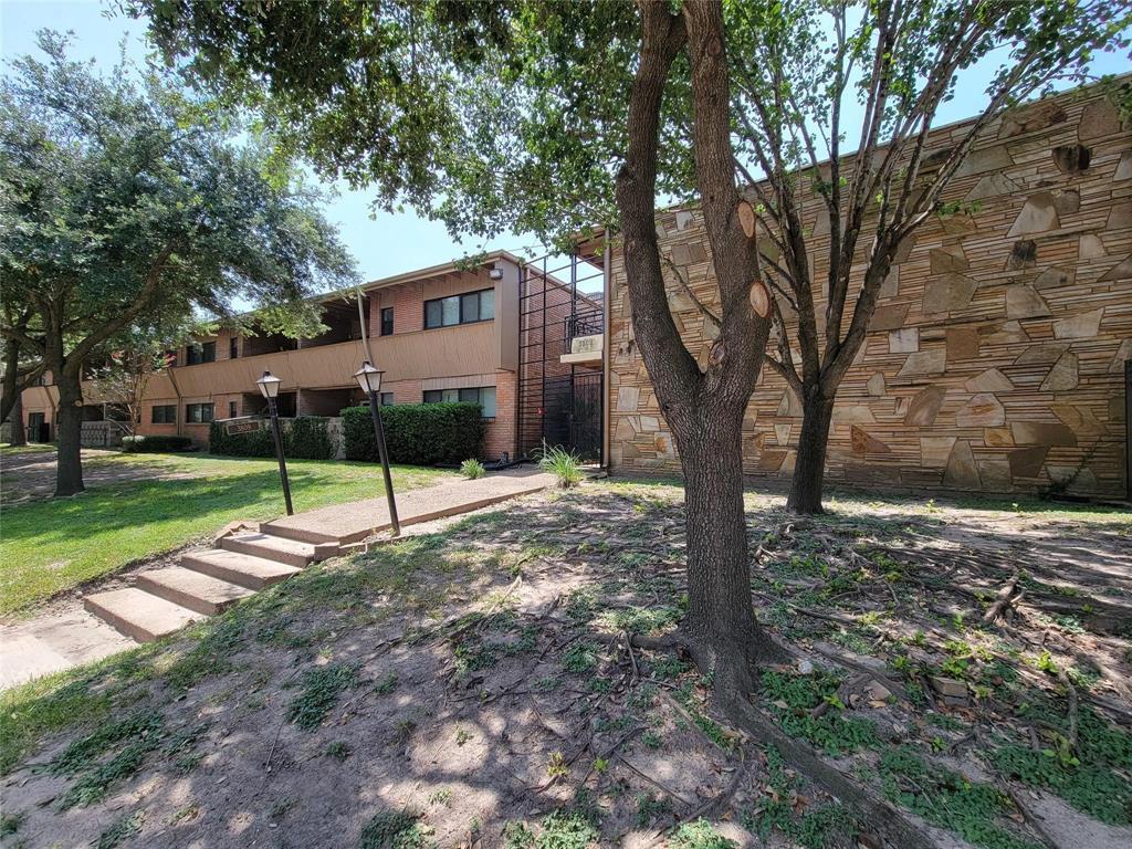 Foto principal - 3809 N Braeswood Blvd