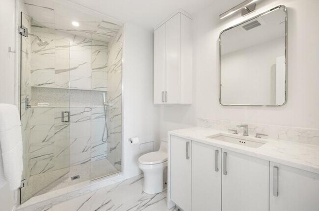 Foto del edificio - 700 Harrison Ave