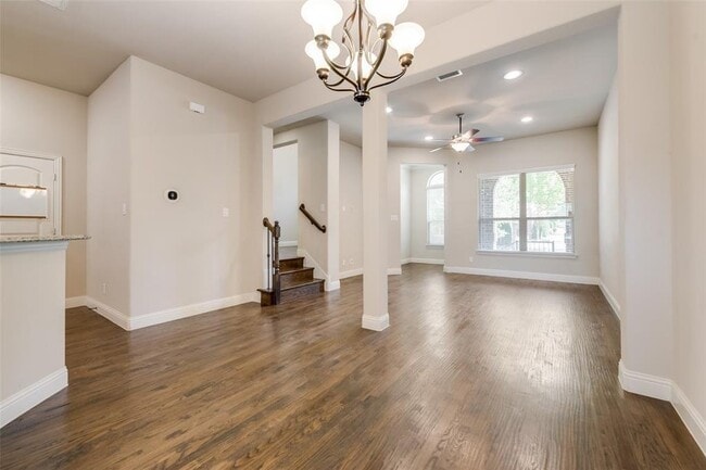 Photo - 4213 Broadway Ave Townhome