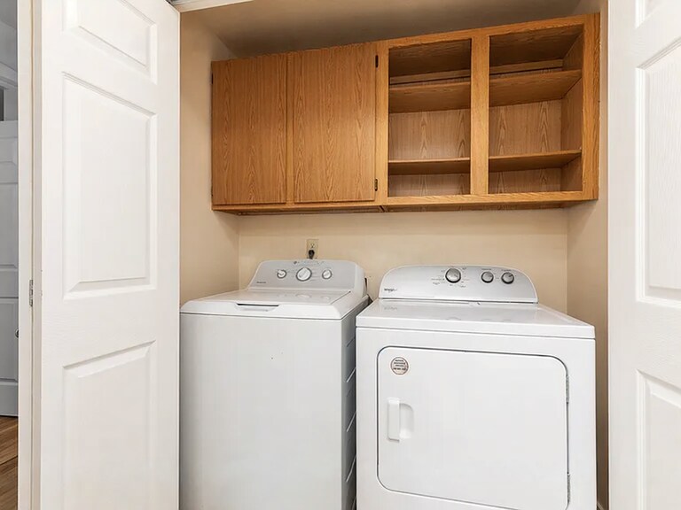 Laundry - 1921 Chestnut St