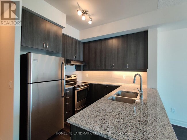 Building Photo - 8110-8110 Birchmount Rd
