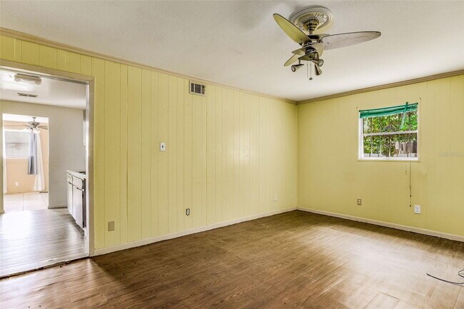 Foto del edificio - Charming 3-Bedroom Home with Spacious Yard in Pensacola – Section 8 Welcome!