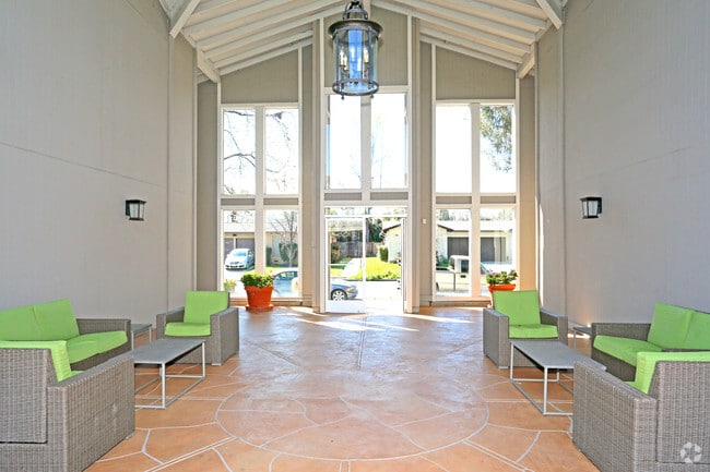 Appletree Apartments Campbell Ca Apartments Com