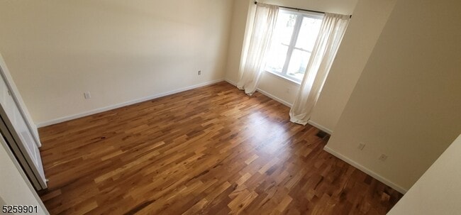 Building Photo - 50 Race St