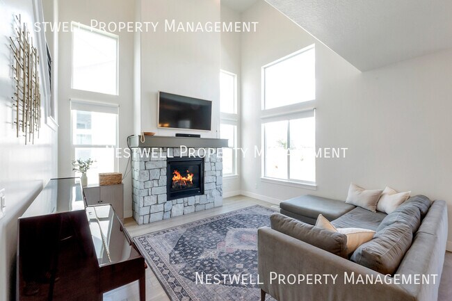 Building Photo - 36 N 2000 W