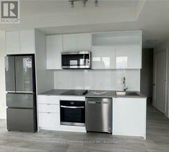 Building Photo - 70 Princess St