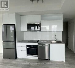 Building Photo - 70 Princess St