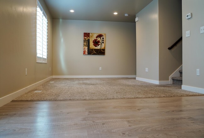 Foto del edificio - 528 Fox Chase Dr