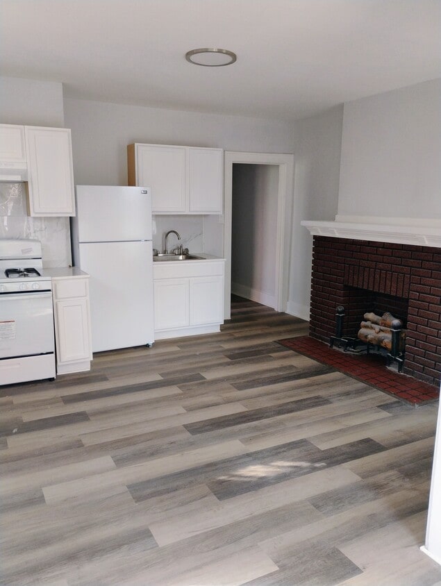 Primary Photo - 416 Linden Ave