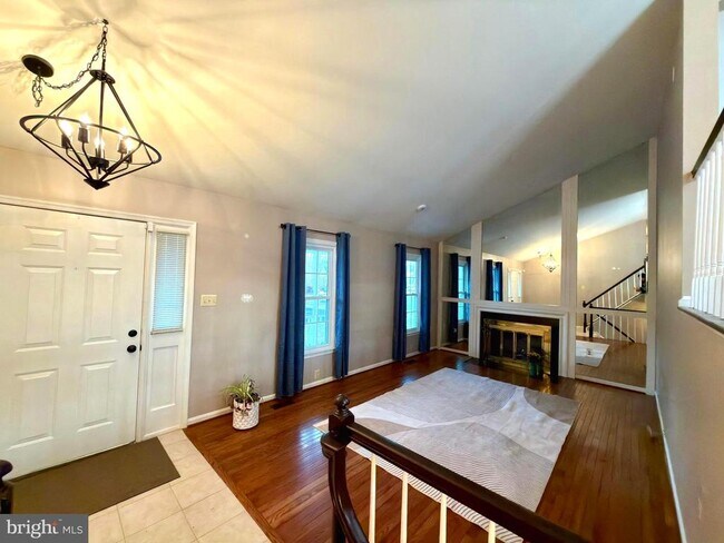 Foto del edificio - 7684 Green Garland Dr