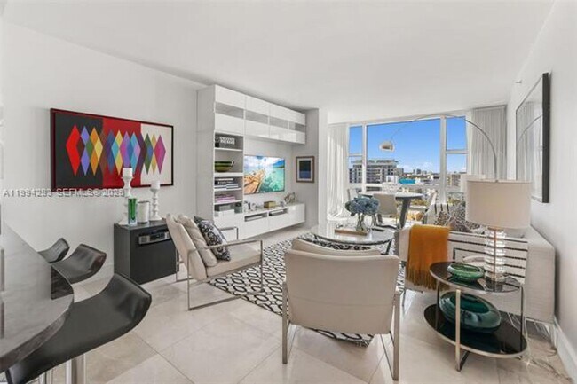 Building Photo - 6801 Collins Ave