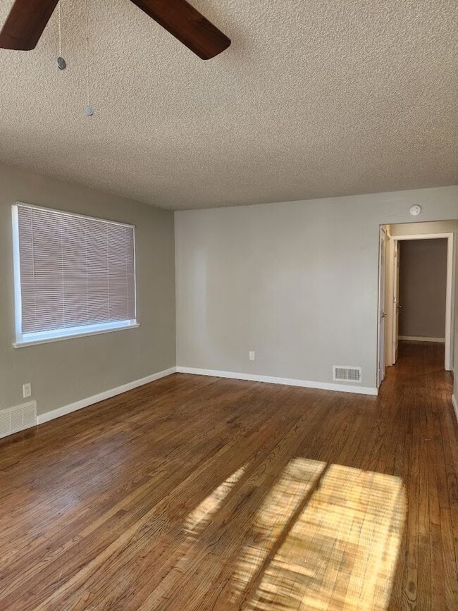 Building Photo - 5203 E Thrill Pl