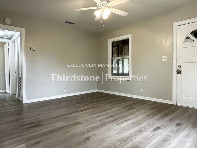 Building Photo - 1979 Brackland St, Jacksonville, FL 32206
