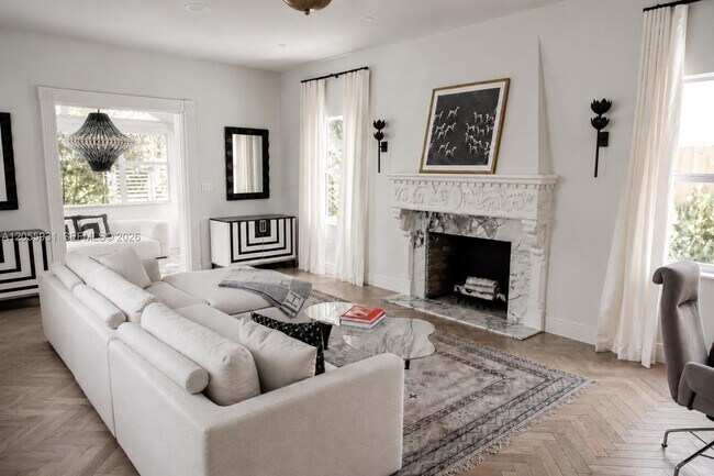 Photo - 3190 Sheridan Ave (Miami Beach, FL) House
