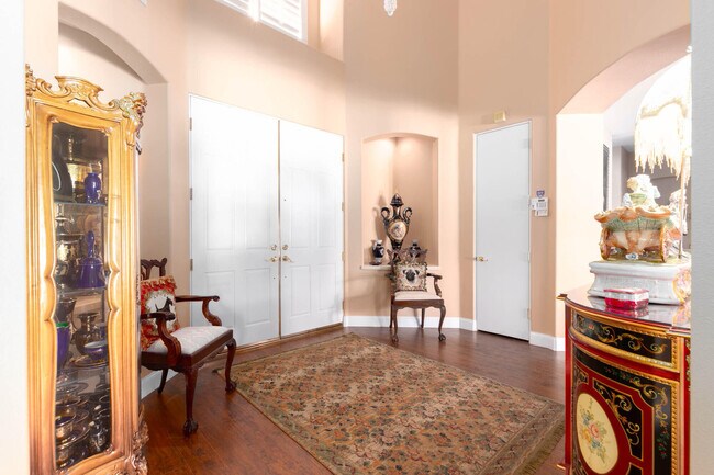 Building Photo - 4 Bentley Rd