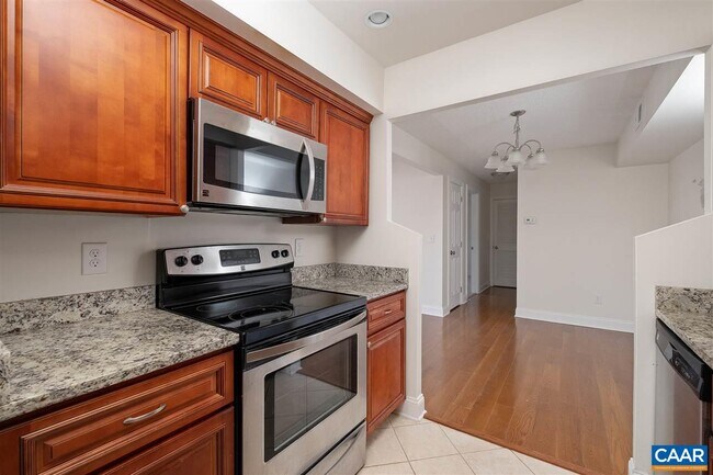 Building Photo - 141 Turtle Creek Rd