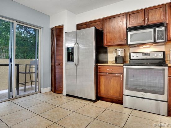 Building Photo - 8270 SW 149th Ct