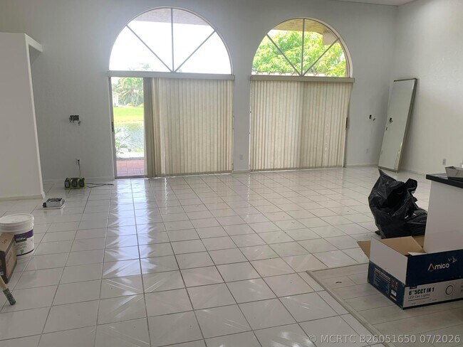 Foto del edificio - 11585 N Quayside Dr