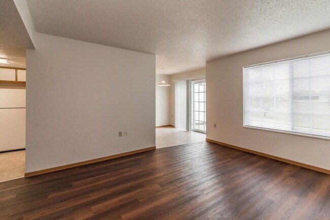 Foto del edificio - Kestrel Park Townhomes