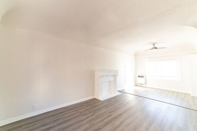 Foto del edificio - 207 N Berendo St