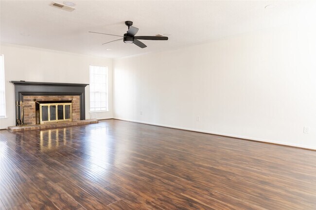 Foto del edificio - 22 Cottage Grove Pl