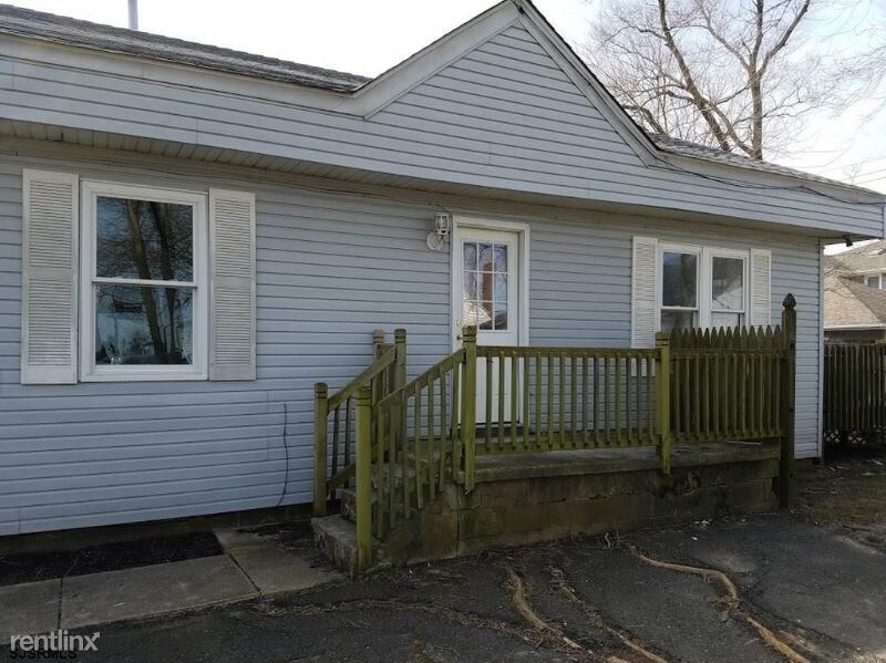 201 Naples Ave, Pleasantville, NJ 08232 Apartment for Rent in