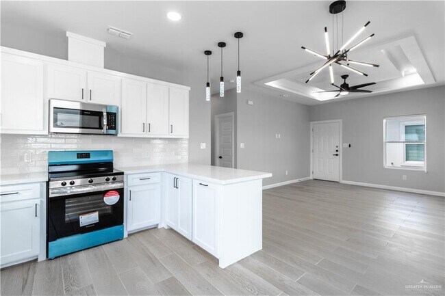 Foto del edificio - 5813 Ozark Ave