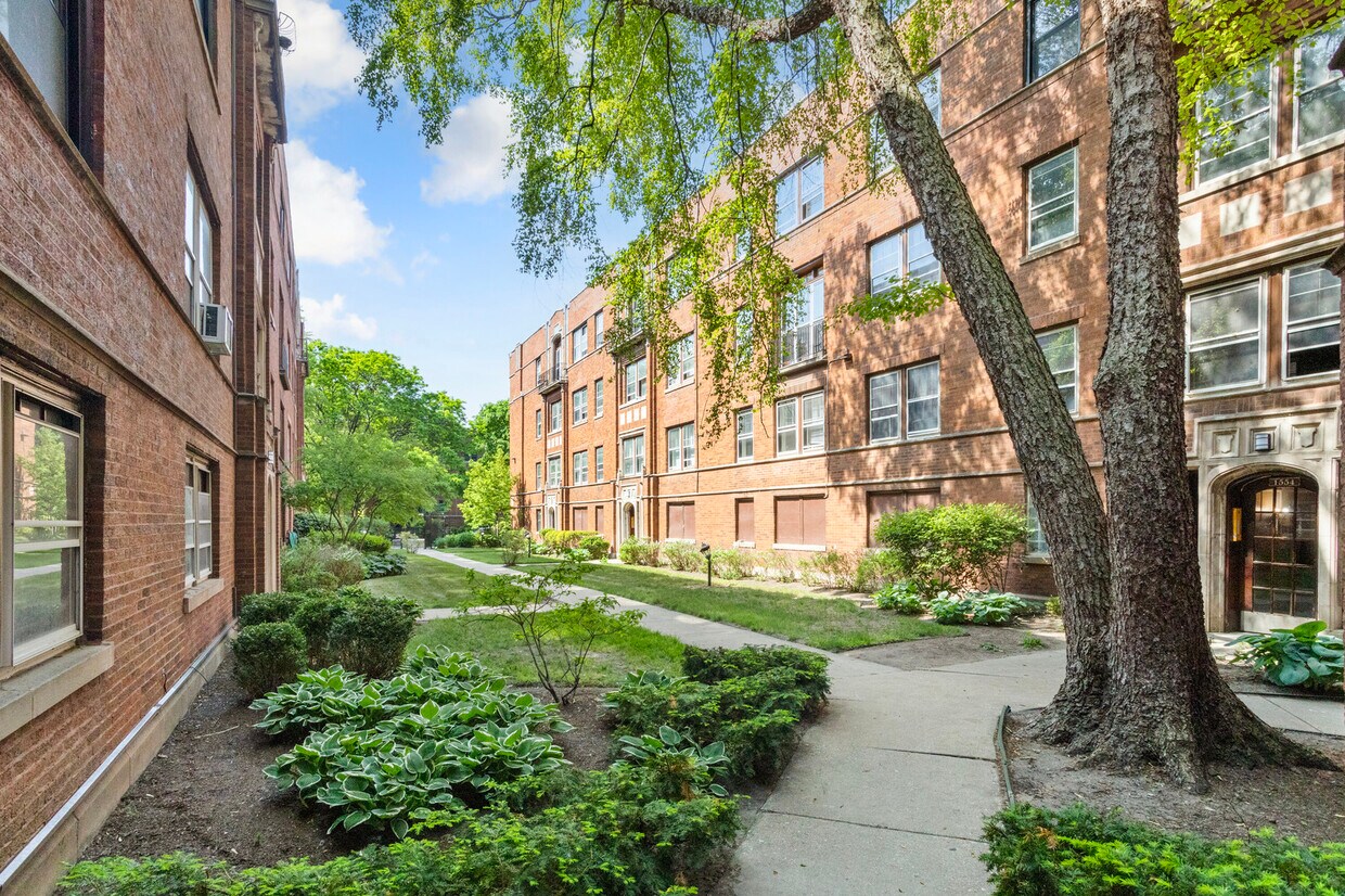 1552 W Juneway Ter Unit 3E, Chicago, IL 60626 Condo for Rent in