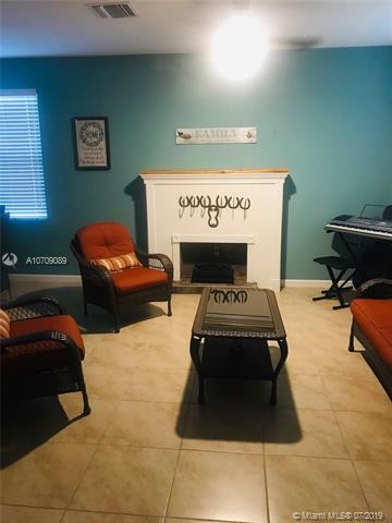 Foto del edificio - 2190 SE 2nd St  2190 Homestead FL 33033