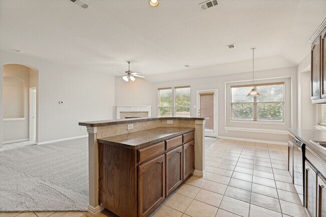 Building Photo - Beautiful home located in McKinney's Heights at Westridge!