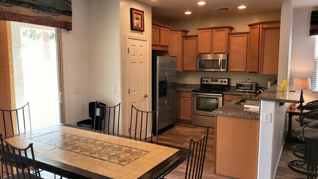 Foto del edificio - Fully Furnished/Unfurnished/Short Term/Long Term/ Vacation Rental Options