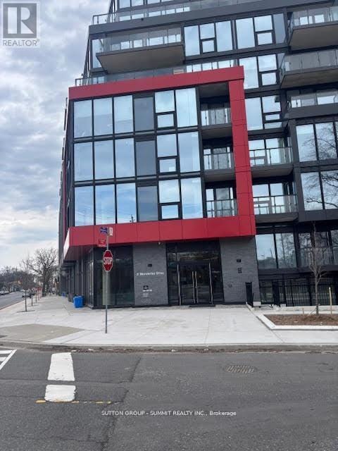 Building Photo - 2 Manderley Dr