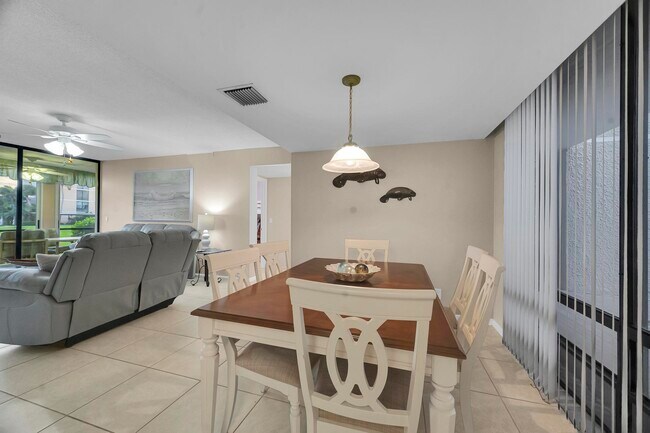 Foto del edificio - 3492 NE Causeway Blvd