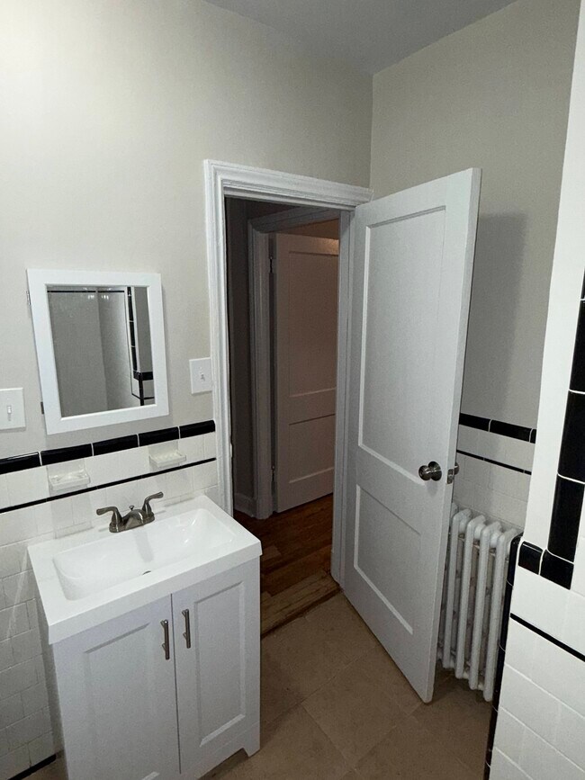Foto del edificio - 5108 2nd St NW