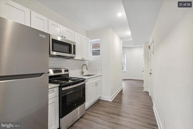 Building Photo - 320 N 62nd St