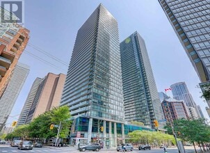 Building Photo - 38 Grenville St