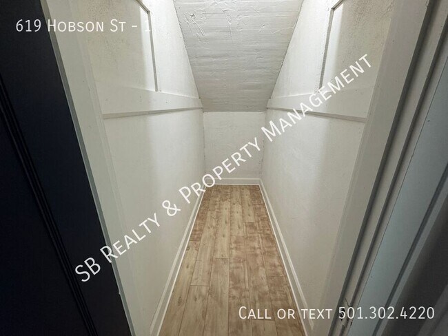 Foto del edificio - 619 Hobson Ave