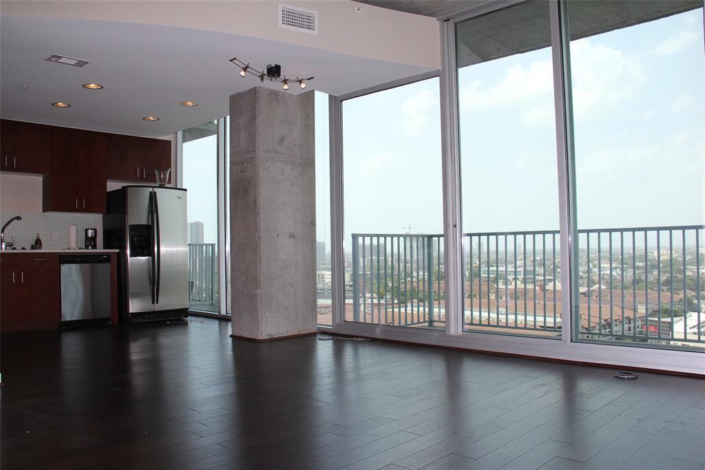 Foto principal - 5925 Almeda Rd